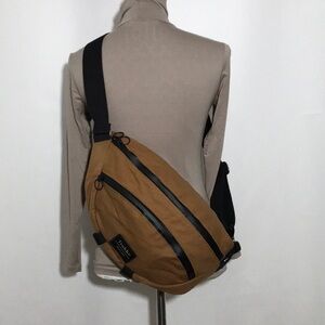 Trakke Largo Sling Bag MK1 5.5 Liters Whiskey Color